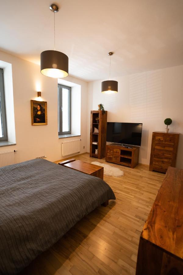 Black Field Apartment Brno Zewnętrze zdjęcie